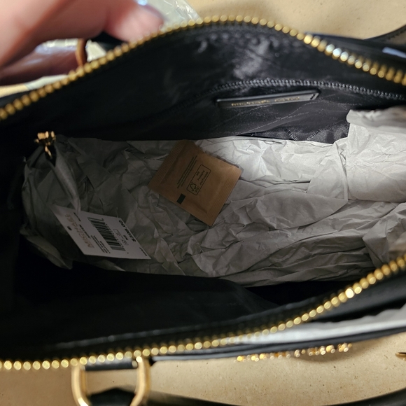 MICHAEL KORS SATCHEL NWT - Picture 9 of 10